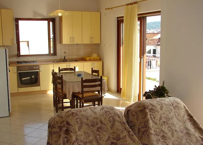 Tone Apartment